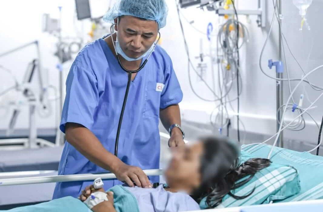 Critical care ICU setup and monitoring at home